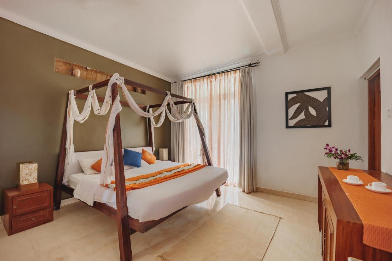 Ocean Suite Goa Dona Paula Extérieur photo