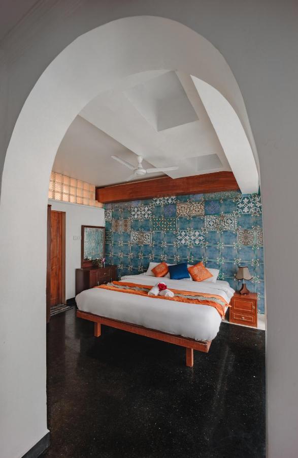 Ocean Suite Goa Dona Paula Extérieur photo